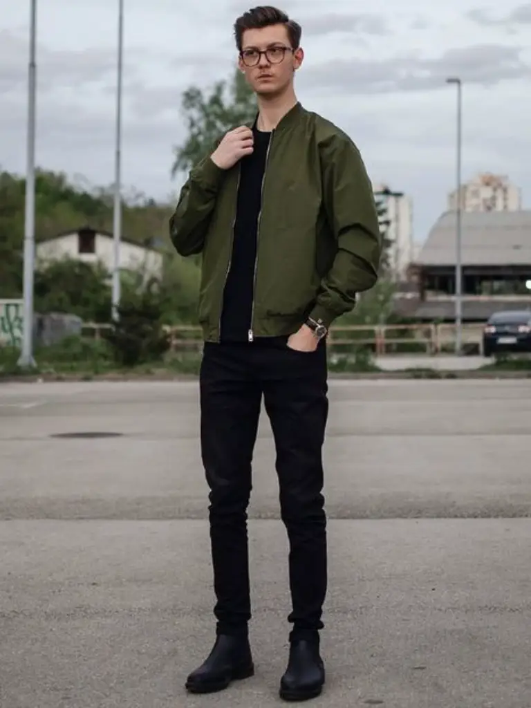 Ultimate Guide: How Should a Bomber Jacket Fit